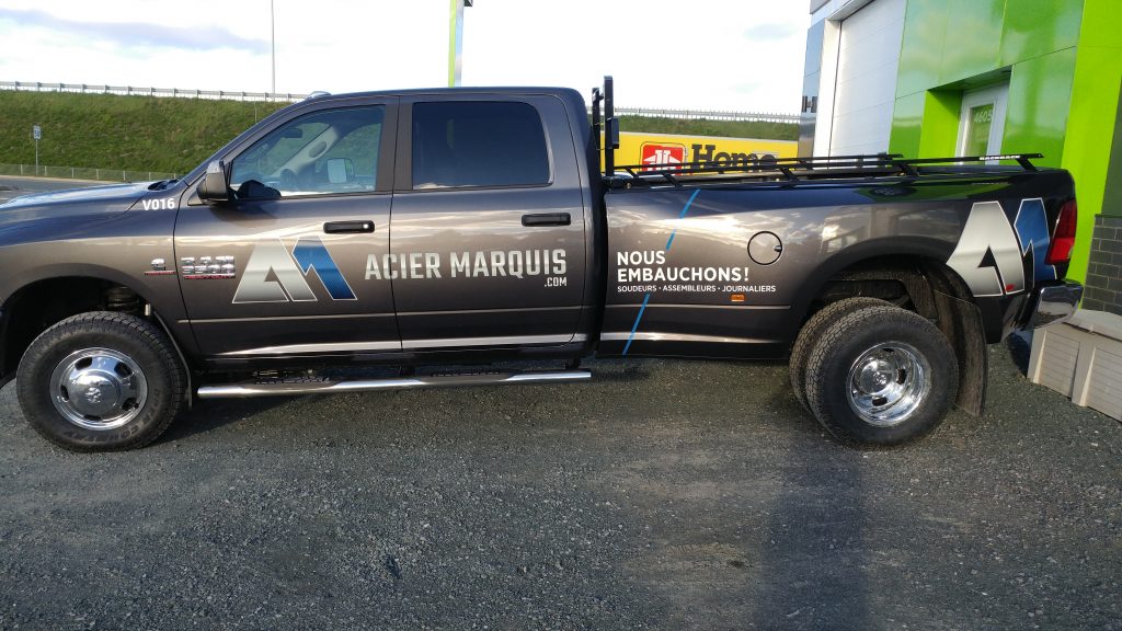 Conception et installation du lettrage – Acier Marquis