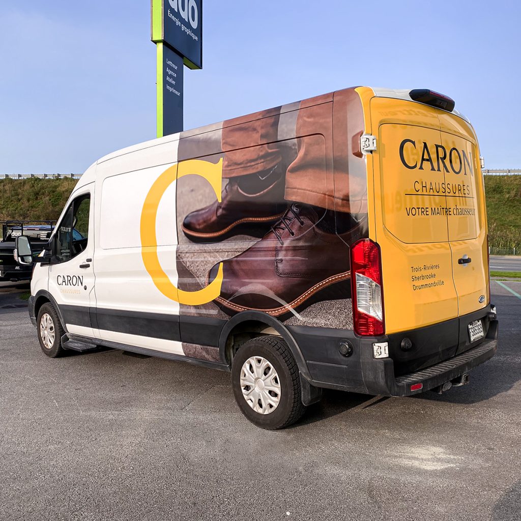 Caron Chaussures: Lettrage transit